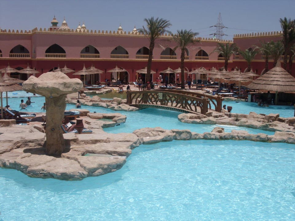 Ausblick vom Wasserfall Pickalbatros Alf Leila Wa Leila Resort - Neverland Hurghada