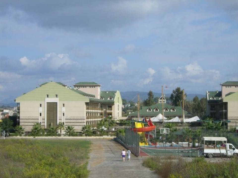 Hotel (von der Straße) Can Garden Resort