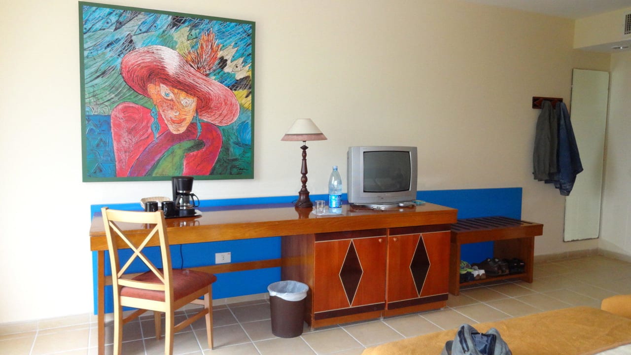 Schreibtsch, Fernsehboard mit Kühlschrank. Blau varadero - Adults only