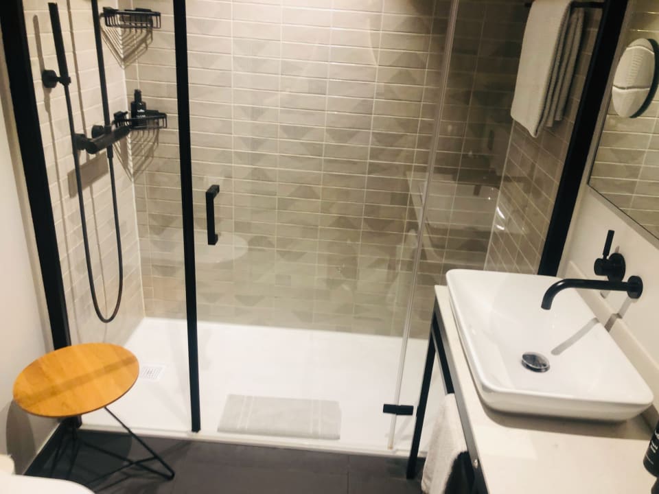 Zimmer Stay KooooK Bern Wankdorf - Online Check In