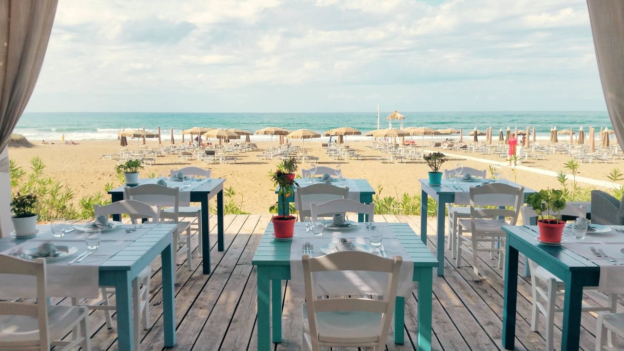 Beach Restaurant Lido Oleandri Resort