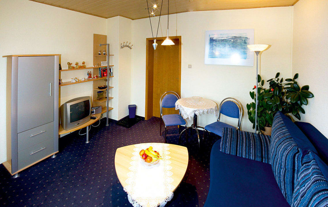 Blick in ein Gästezimmer Gasthof & Pension Am Schafberg