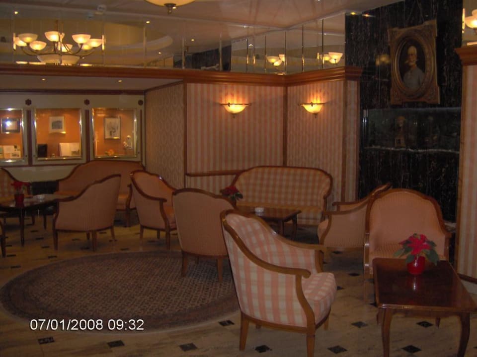 Im Foyer des Hotels Hotel Erzherzog Rainer