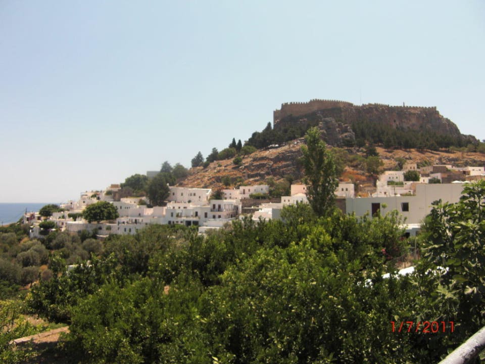 Ausblick auf Lindos / Akropolis Aquagrand Artistic Luxury Beach Resort - Adults only