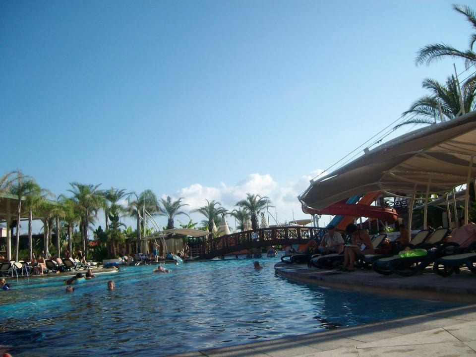 Pool Crystal Family Comfort Collection