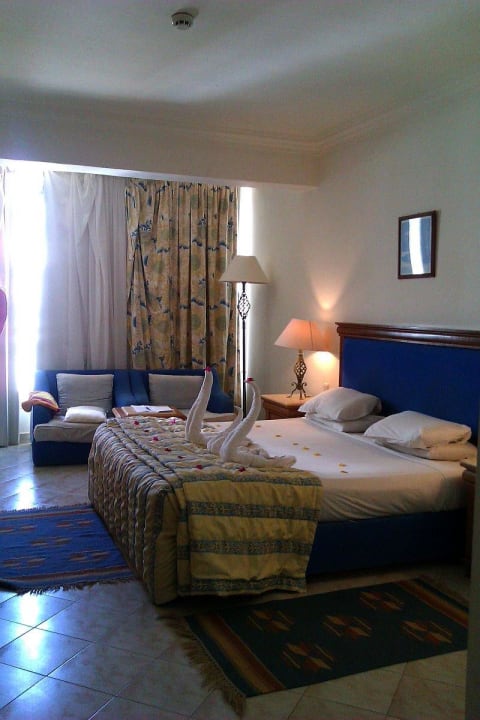 Z daleka pięknie...z bliska brudno. Hotel Amarante Garden Palms Resort