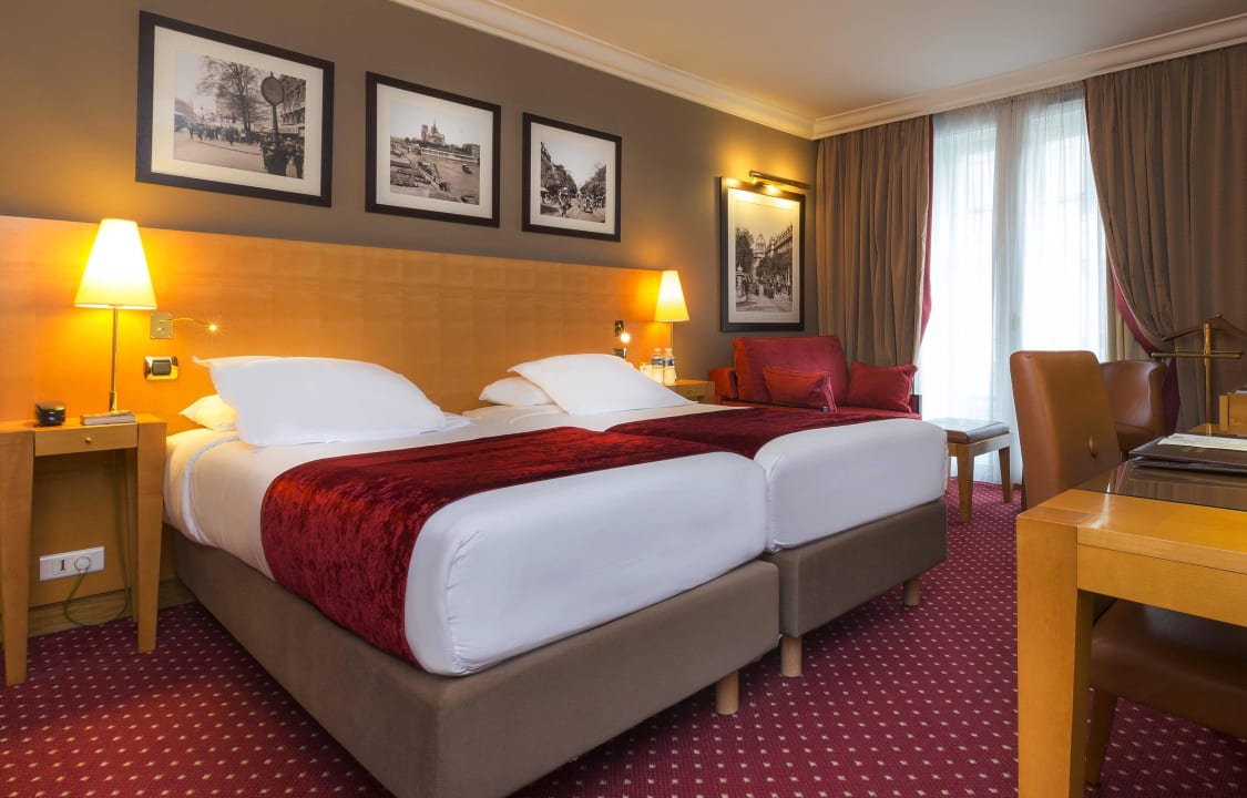Triple room Hotel Royal Saint Michel