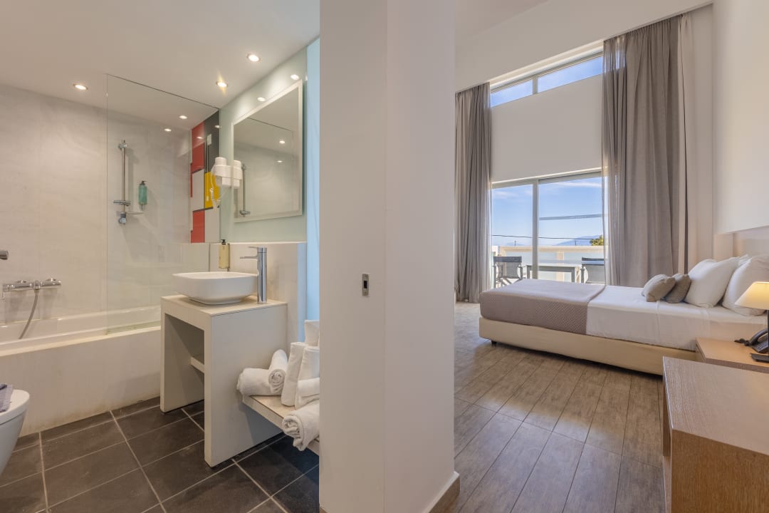 Zimmer Akti Palace Resort & Spa