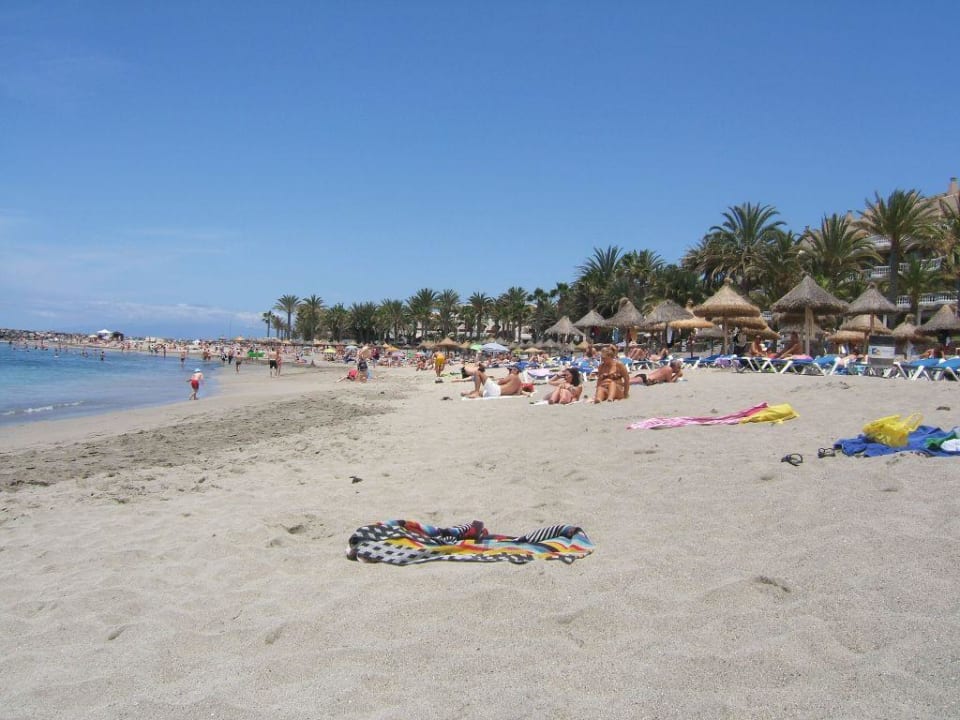 Strand hinter dem Hotel Mediterranean Palace Hotel