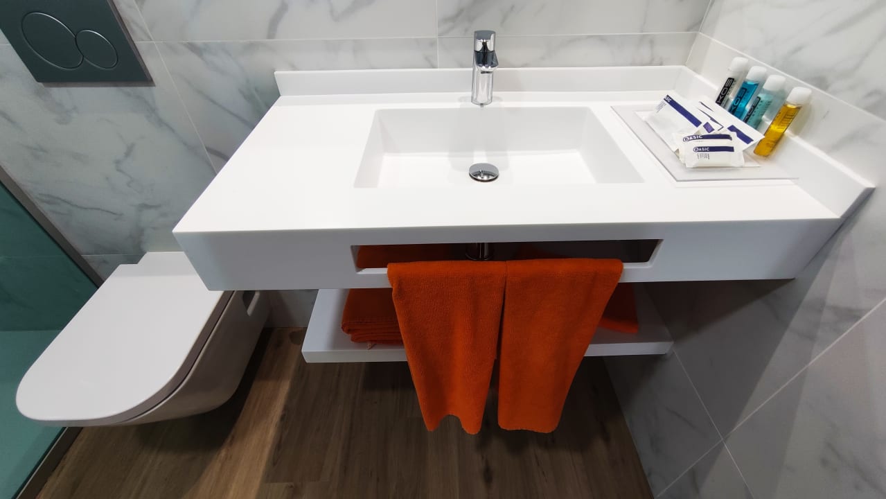 Zimmer Canary Garden Club