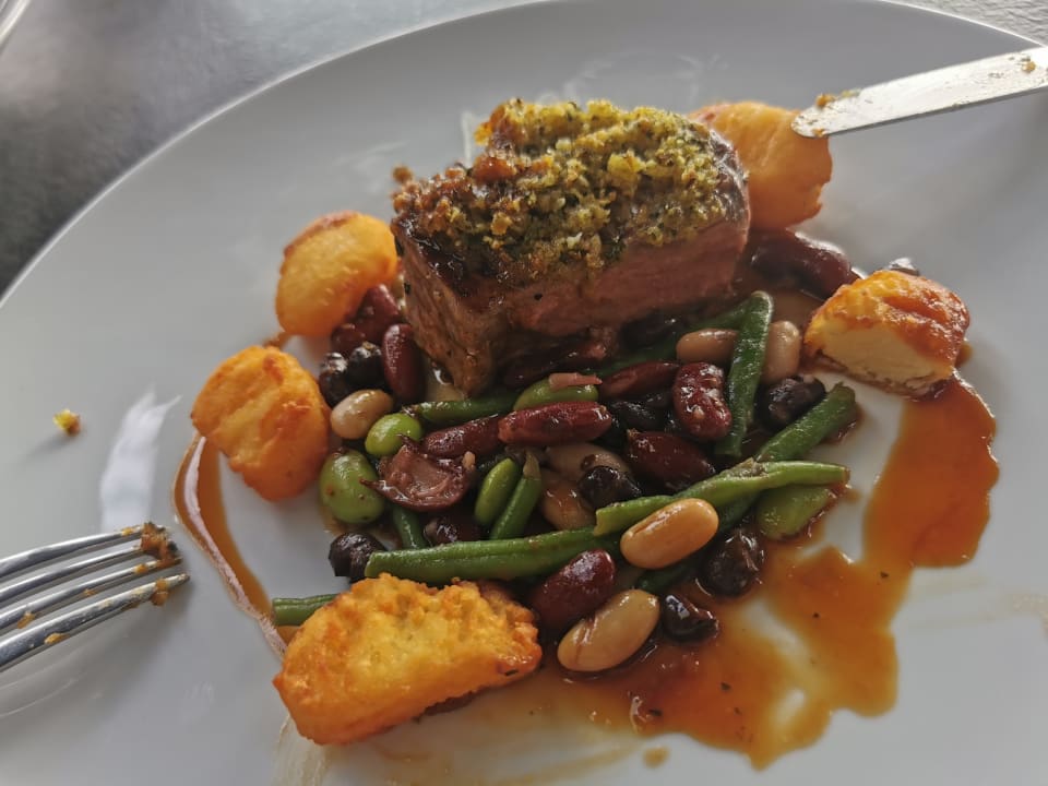 Gastro Mawell Resort