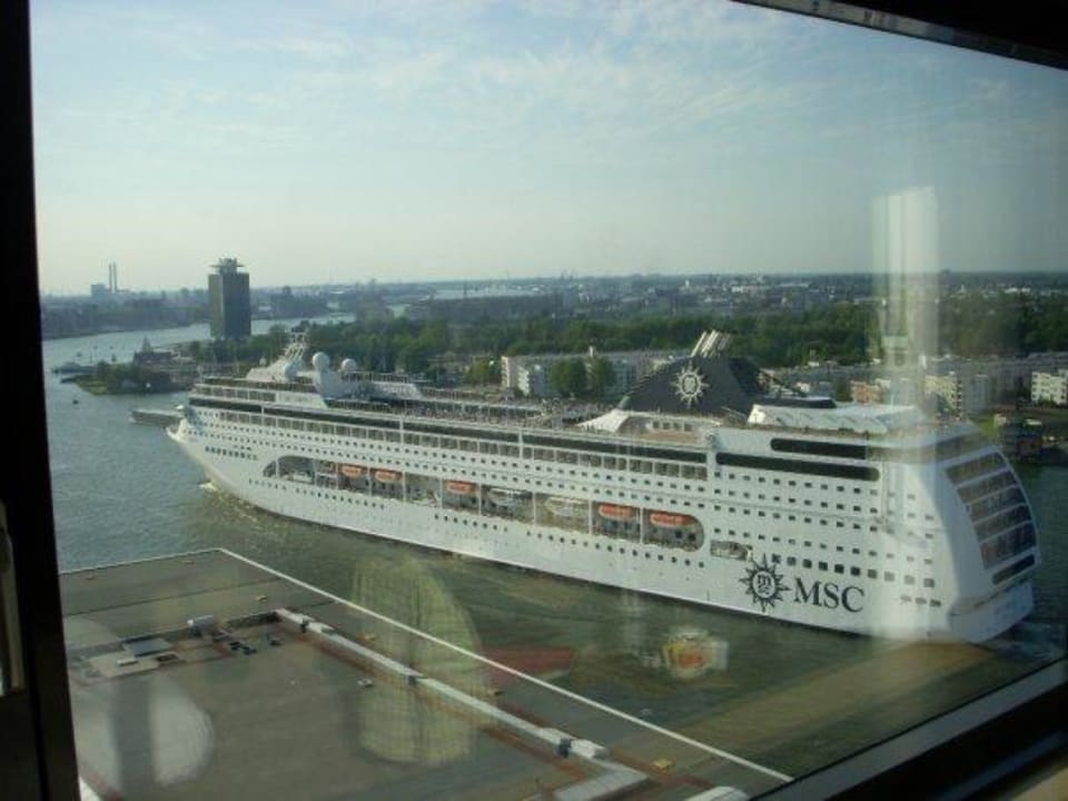 Ausblick Mövenpick Hotel Amsterdam City Centre
