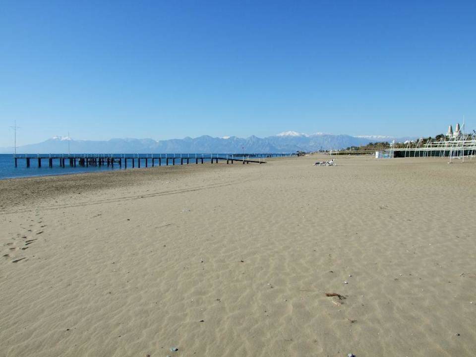 Strand vor dem Limak Lara Limak Lara Deluxe Hotel & Resort