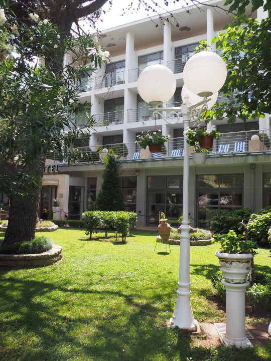 Außenansicht Hotel Riviera/Rivijera