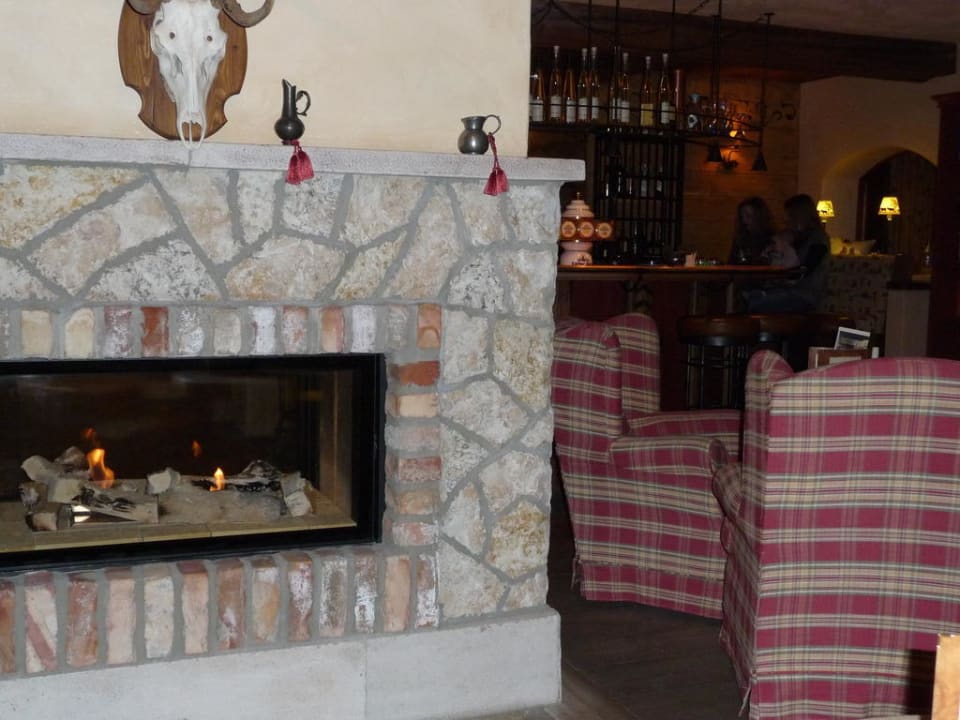 Bar mit freistehendem Kamin Hotel Tanneck