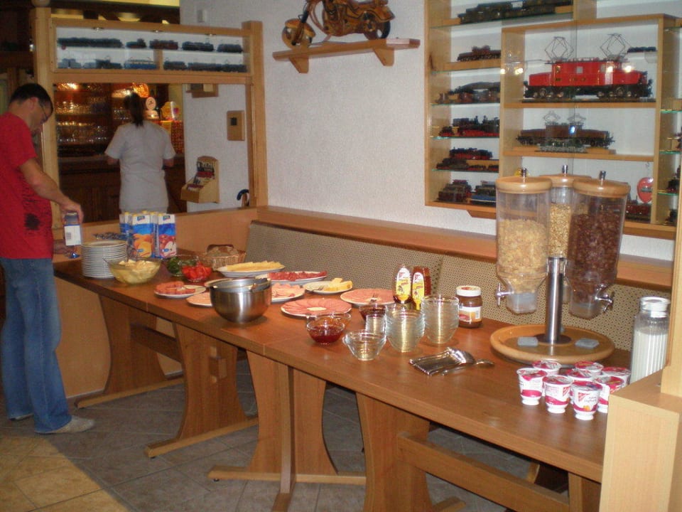 Frühstücksbuffet Waldgasthof Steinerne Renne