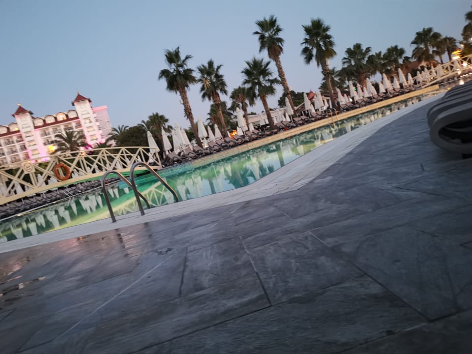 Pool Side Mare Resort & Spa
