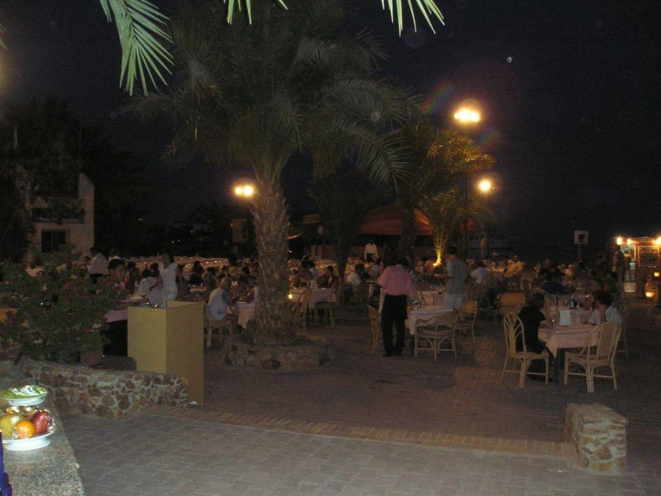 Abendessen im Freien Menaville Safaga