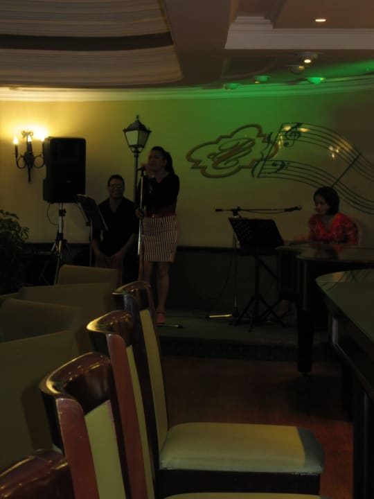 Lobbybar am Abend Iberostar Selection Parque Central