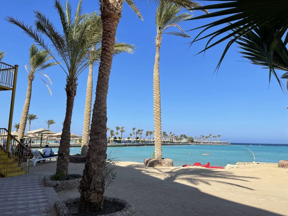 Strand Arabia Azur Resort