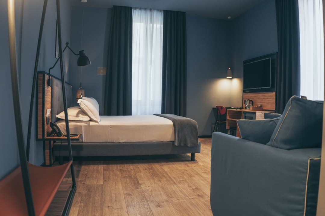 Zimmer The Poet Hotel