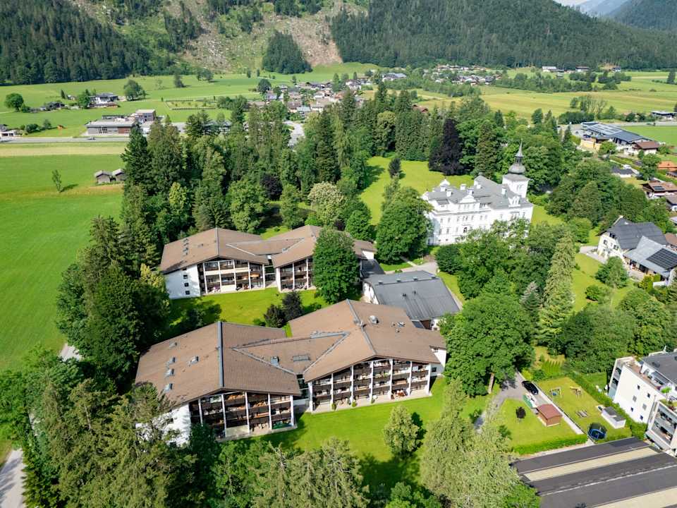 Außenansicht Ferienwohnung Mitterer Schlosspark Grubhof