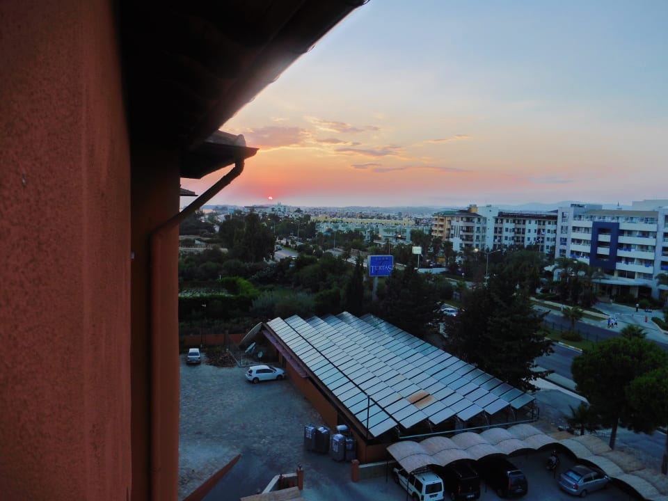 Konakli am Abend Club Turtas Beach Hotel