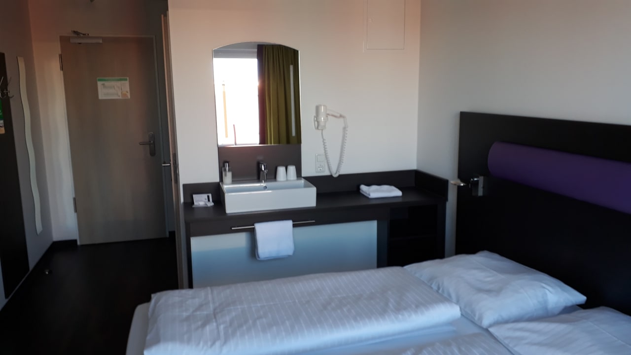 Zimmer B&F Hotel am Neumarkt