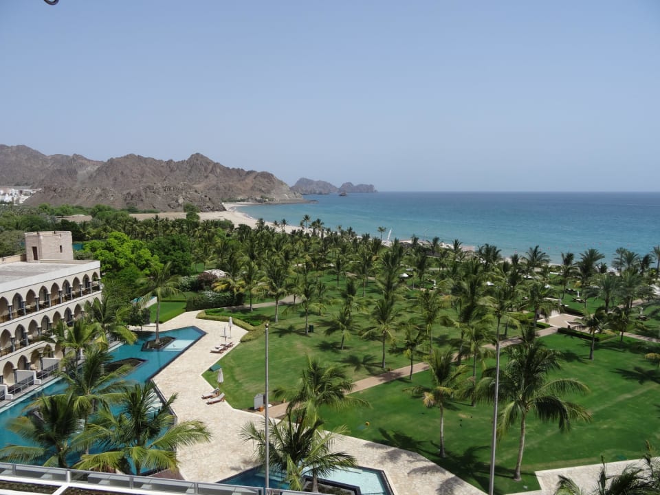 Toller Blick vom Zimmer Al Bustan Palace - A Ritz-Carlton Hotel