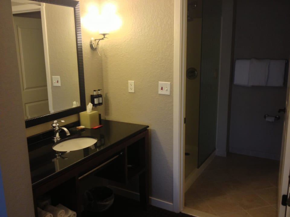 Kingsize Room Badezimmer Hotel Hyatt House Sterling