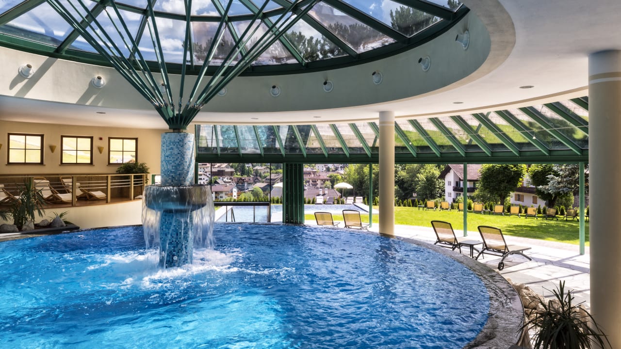 Pool Alpin & Vital Hotel La Perla