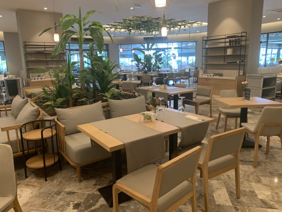 Gastro Hotel Miramare Beach