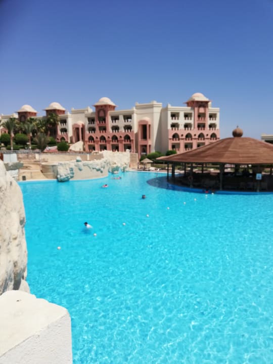 Pool Serenity Alpha Beach