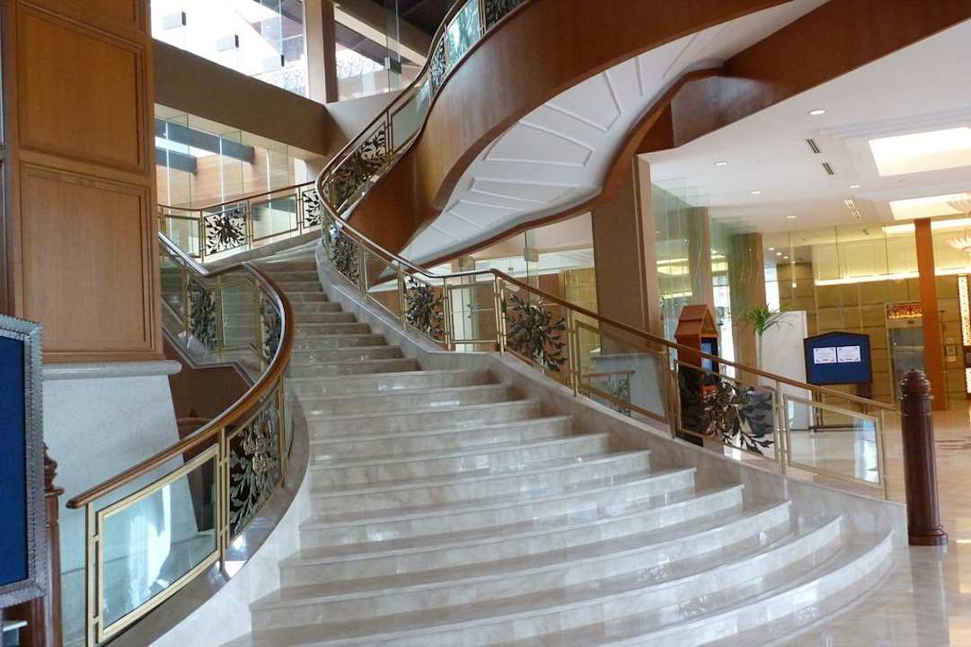 Wunderschöne Treppe Royale Chulan Hotels and Resorts