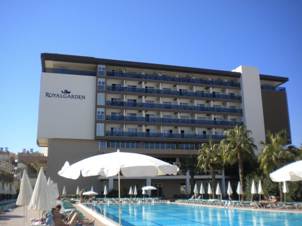 Pool Hotel Royal Garden Beach