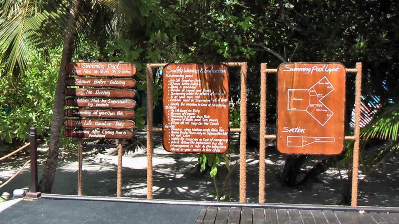 Wegweiser Adaaran Select Meedhupparu Island Resort - Premium All Inclusive