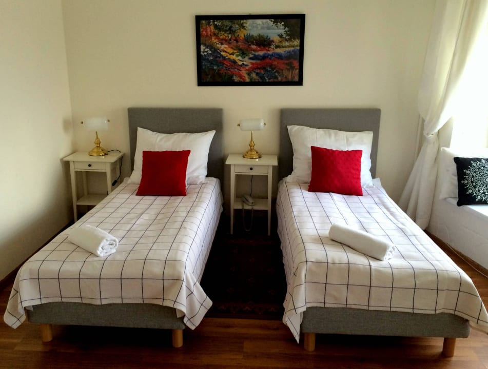 Pokój Dom Literatury Pokoje Goscinne