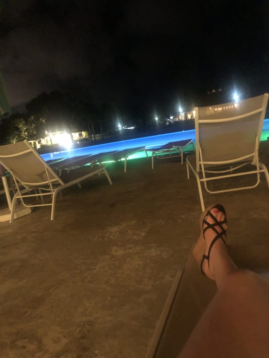 Pool VH Atmosphere - Adults only