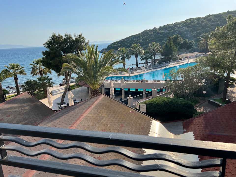 Pool Tusan Beach Resort