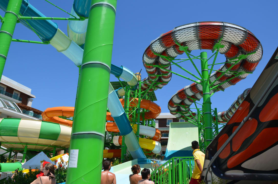 Zjeżdżalnie Crystal Waterworld