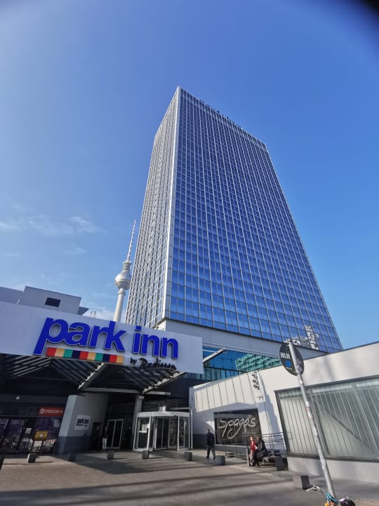 Außenansicht Park Inn by Radisson Berlin Alexanderplatz