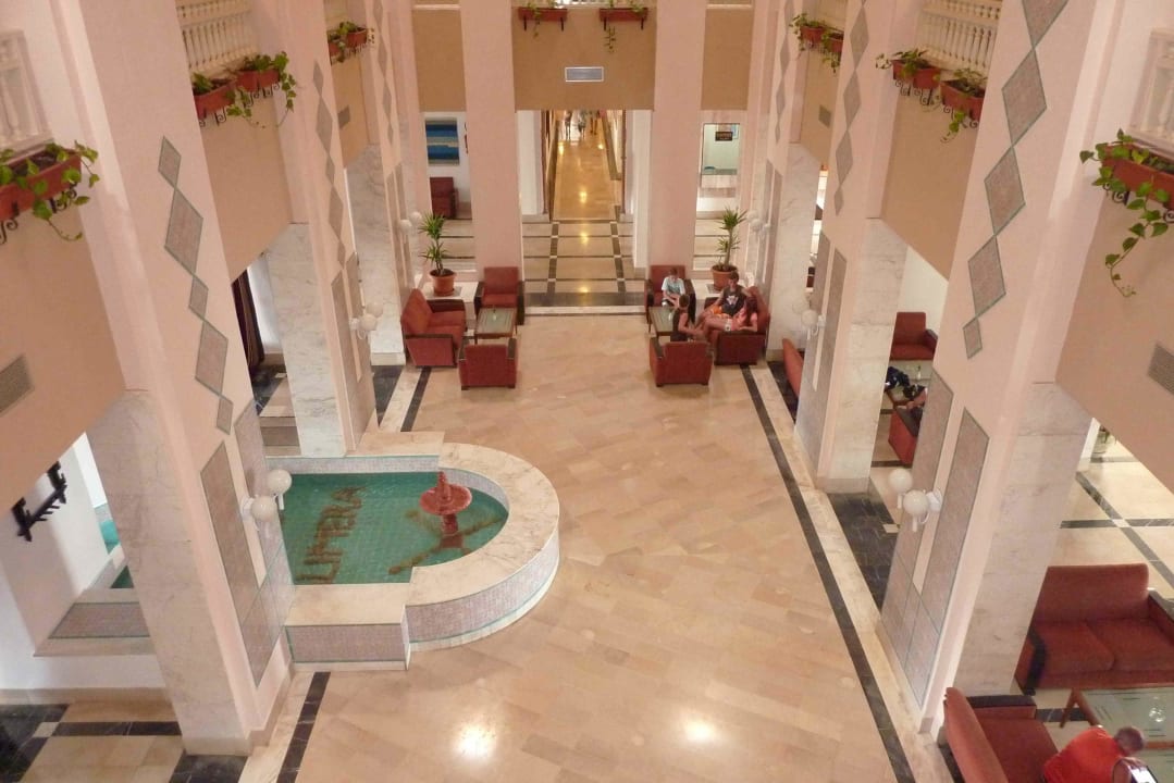Saubere und gepflegte Hotellobby Calimera Yati Beach