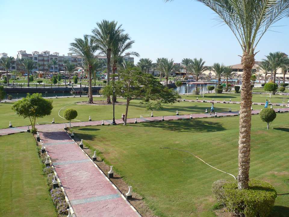 Sehr schöne Gartenanlage Pickalbatros Dana Beach Resort - Hurghada
