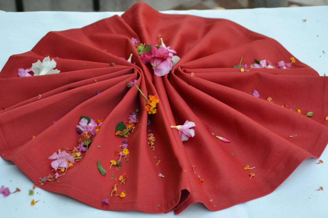 Kleine Tischdecko Hane Family Resort