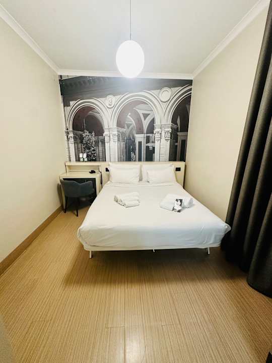 Zimmer B&B Hotel Napoli