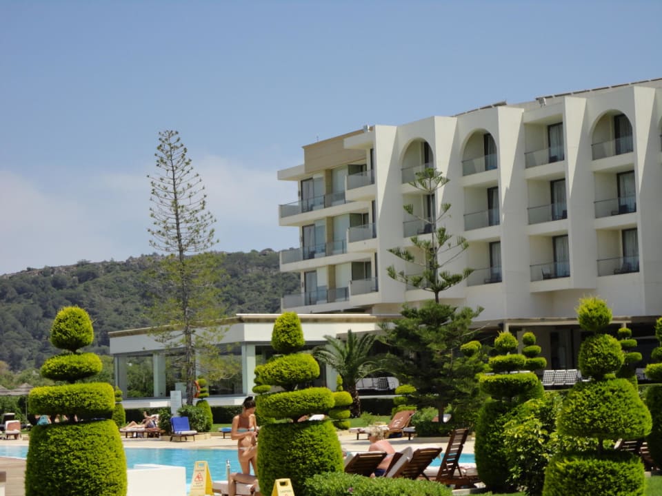 Hotel od strony morza The Ixian Grand & All Suites