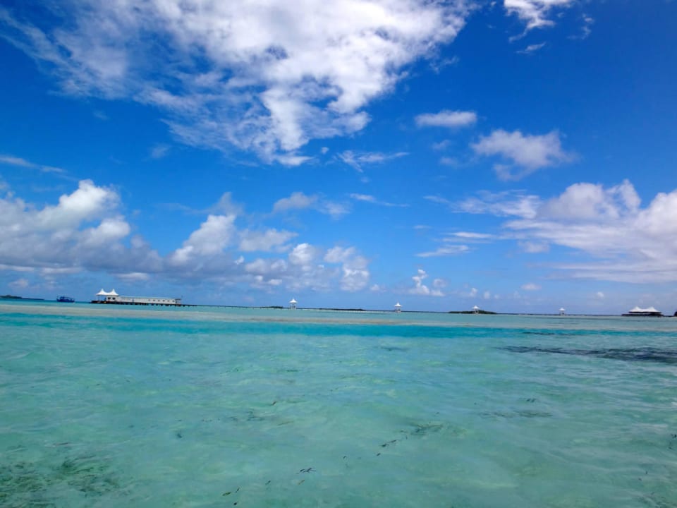 Blick vom Strand Cinnamon Hakuraa Huraa Maldives