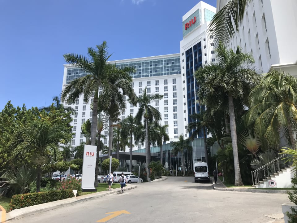Außenansicht Hotel Riu Cancun