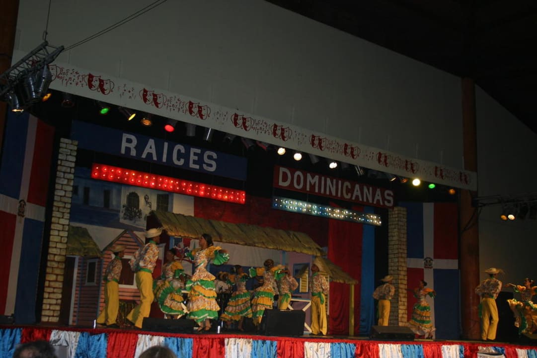 Abendshow Grand Palladium Select Bávaro Resort & Spa