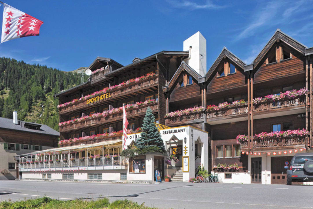 Außenansicht Sporthotel Oberwald
